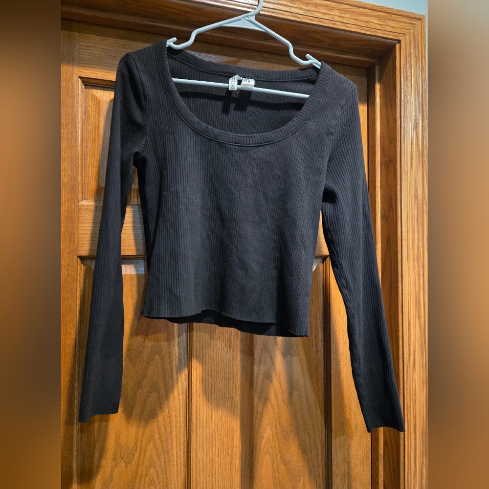 H&M Charcoal Long Sleeve Ribbed Top